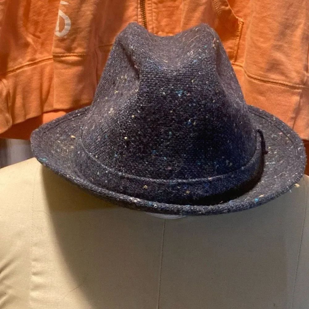 Derby wool blend by Dorfman pacific size 7-7.5